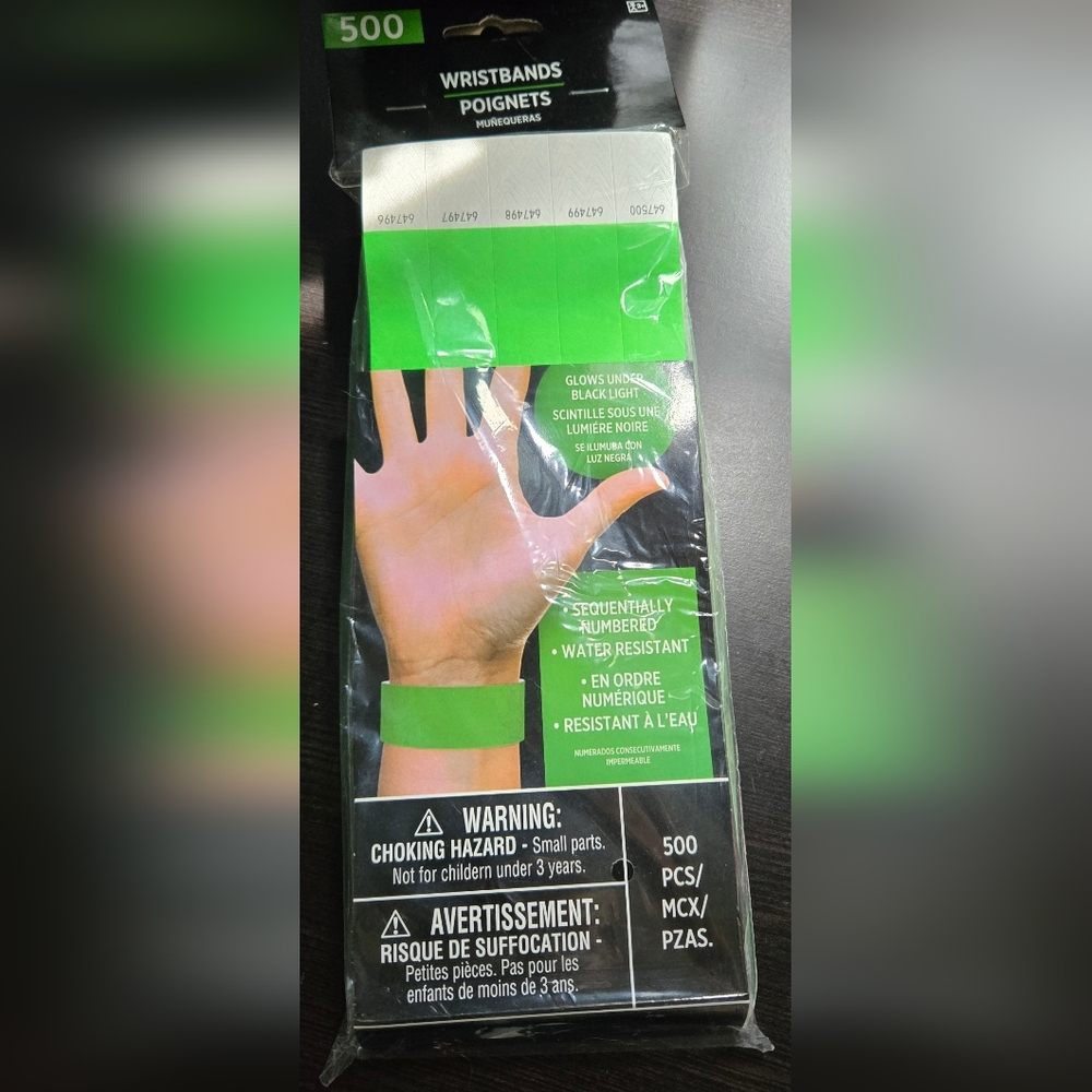 Amscan Green Party Favor Wristbands